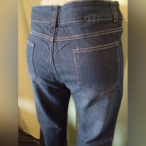 A Dark Blue Wide Leg Denim Jeans - Picture 2 of 8